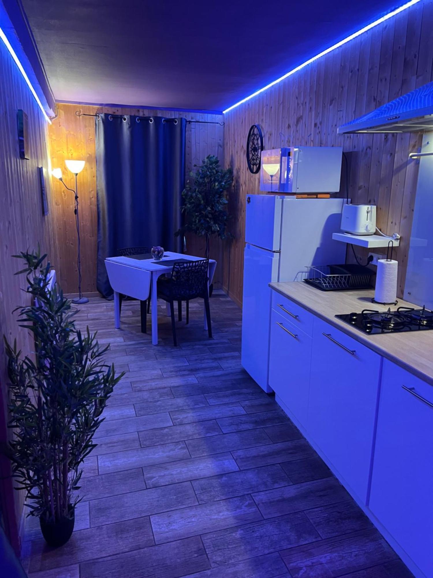 Aux 67 Nuances - Spa Шатнуа Экстерьер фото